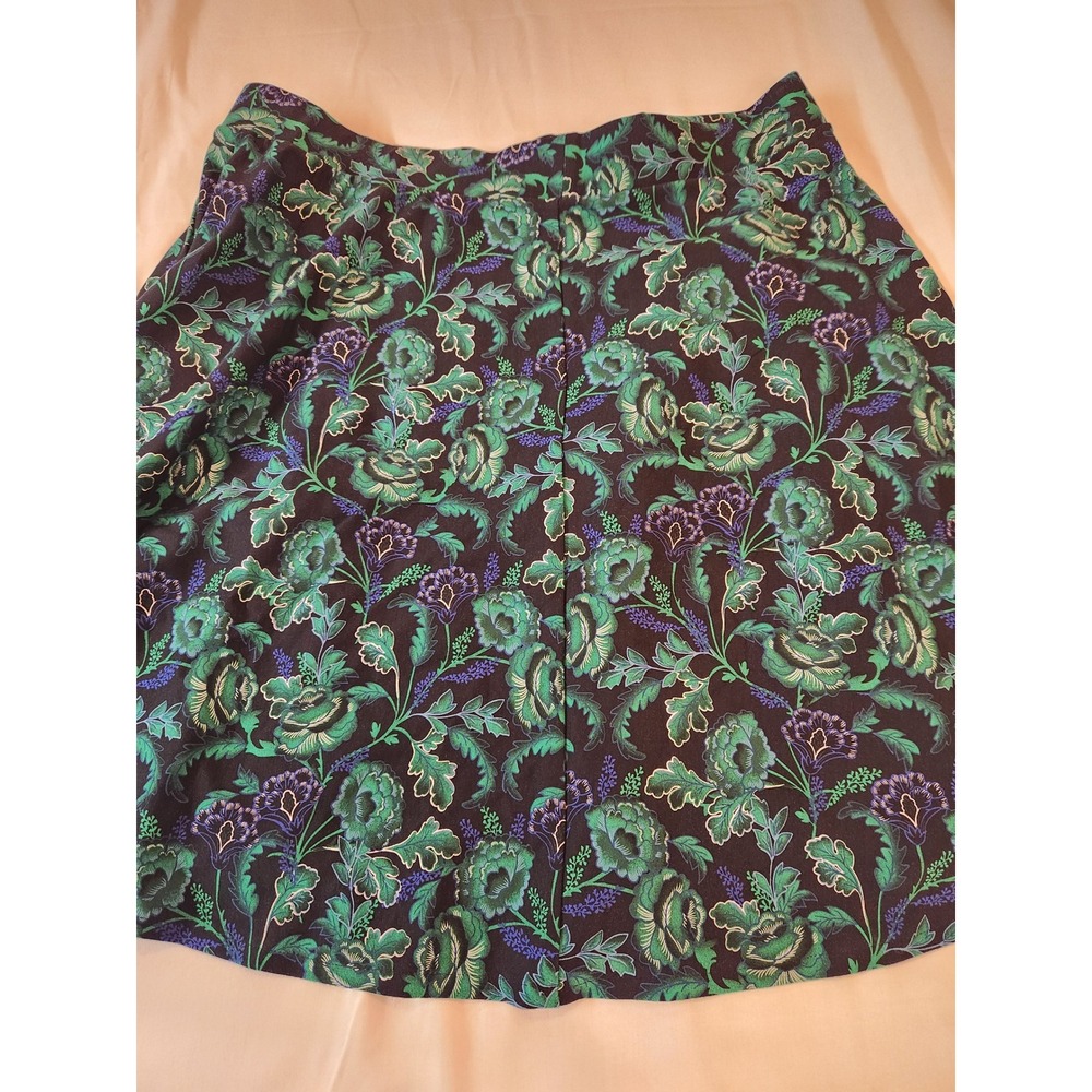 Torrid Skater Skirt Womens 2R Green Purple Floral Damask Ponte Knit Flare Mini - Picture 7 of 13